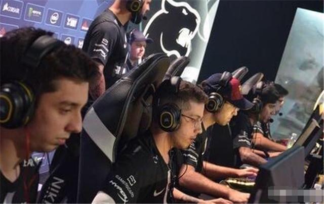 并肩作战 并肩作战