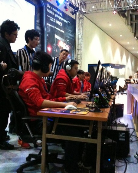 许多专业人 许多专业人