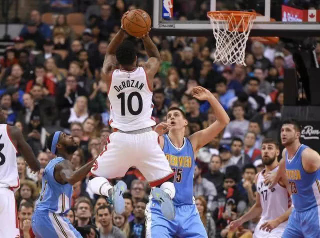 与前场的枢 与前场的枢